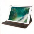 360 graden draaibare iPad 9.7 (2017 & 2018) / Air 2 / Air 1 case met 2 standen bruin